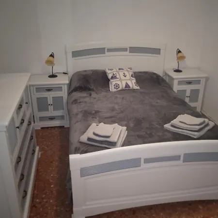 Edificio Gijon Newly Renovated Two-Bedroom Apartment Benidorm Buitenkant foto