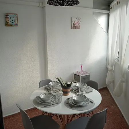 Edificio Gijon Newly Renovated Two-Bedroom Apartment Benidorm Buitenkant foto
