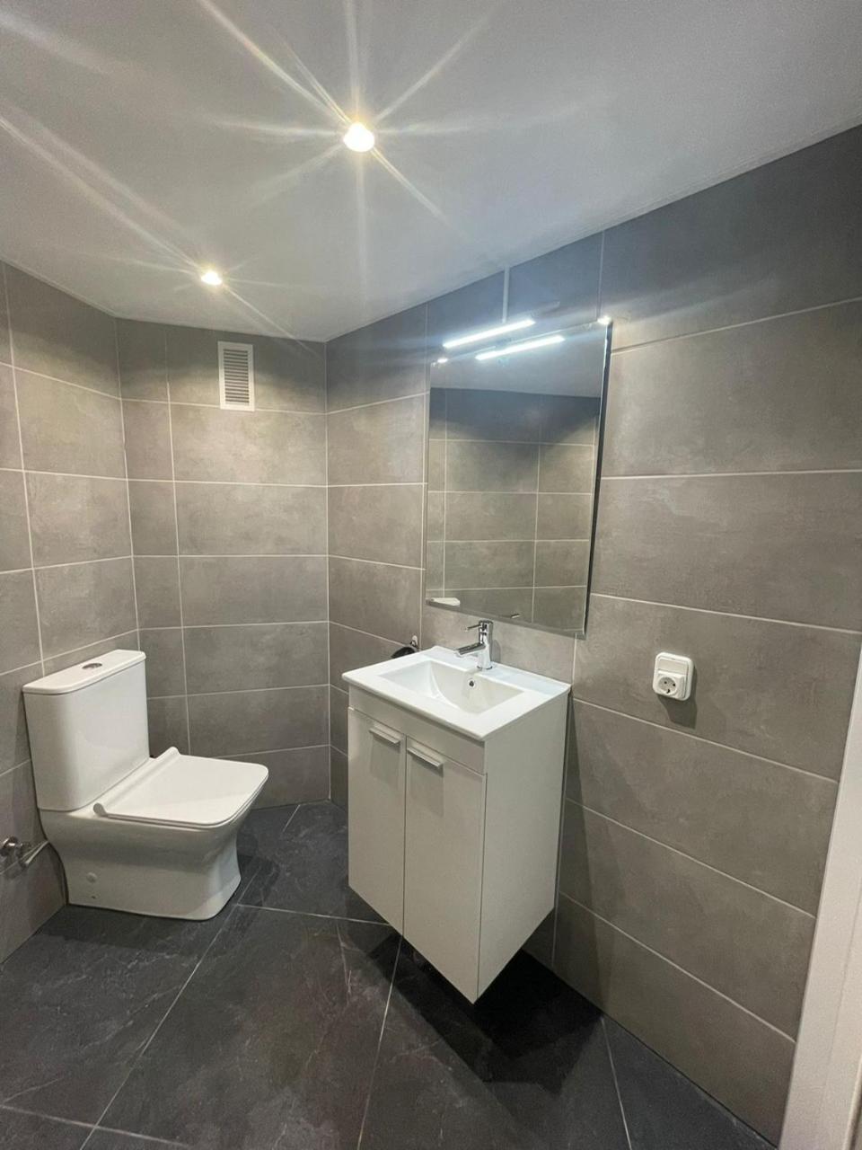 Edificio Gijon Newly Renovated Two-bedroom * Benidorm